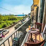 Villa Favorita Suites 3*
